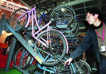 立体式自行车存放架 城市车棚空间利用的高效解决方案